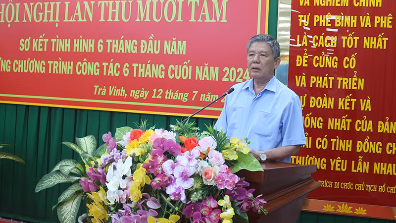 Bí thư Tỉnh ủy Trà Vinh Ngô Chí Cường phát biểu chỉ đạo tại hội nghị.