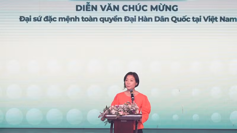 Đại sứ đặc mệnh toàn quyền Đại Hàn Dân Quốc tại Việt Nam Oh Young Ju phát biểu tại sự kiện.