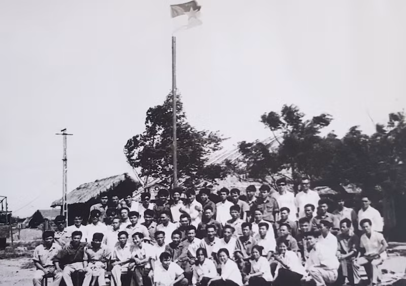 Đoàn công tác Đ73 những ngày đầu tiên tại Quảng Trị, năm 1973.