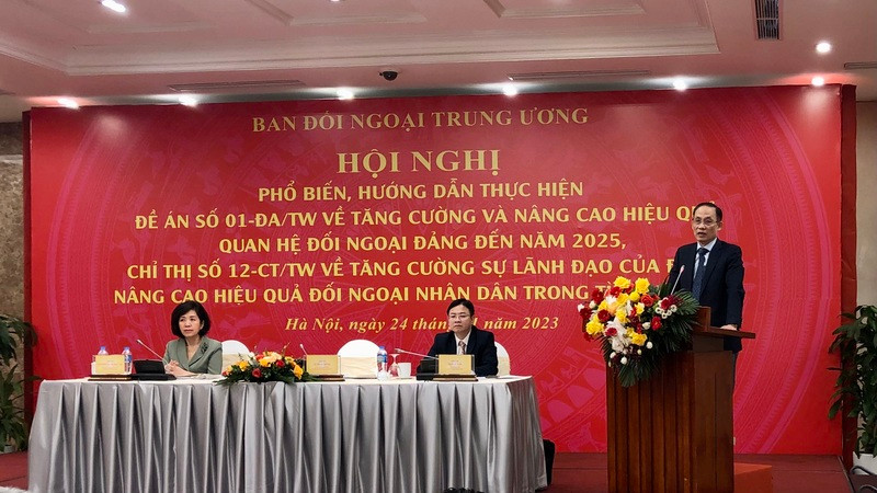 Lãnh đạo Ban Đối ngoại Trung ương chủ trì hội nghị.
