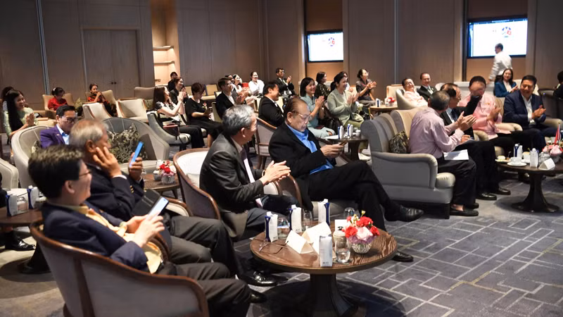 Buổi làm việc giữa Hội Hữu nghị Việt Nam-Thái Lan và Hội Hữu nghị Thái Lan-Việt Nam.