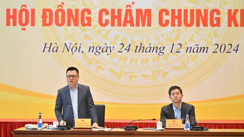 Tổng Biên tập Báo Nhân Dân, Phó Trưởng Ban Tuyên giáo Trung ương, Chủ tịch Hội Nhà báo Việt Nam Lê Quốc Minh chủ trì phiên họp.