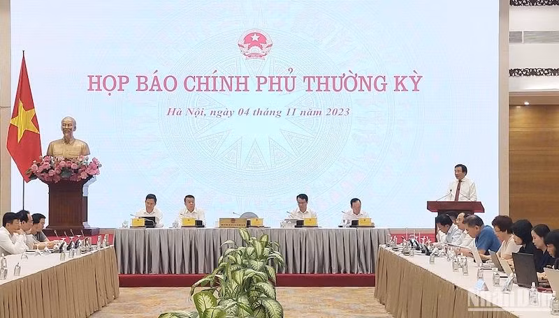 Họp báo Chính phủ thường kỳ, chiều 4/11.