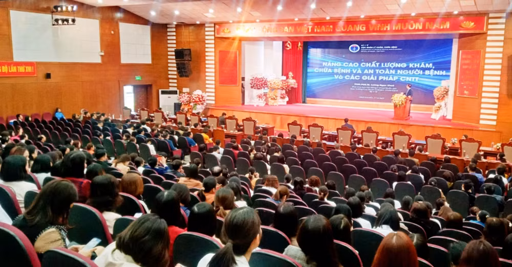 Diễn đàn quản lý chất lượng-an toàn người bệnh với các phiên thảo luận chuyên đề chất lượng, hiệu quả.