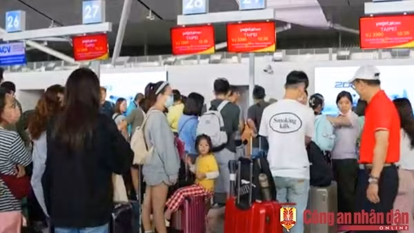 Phú Quốc chung tay hỗ trợ hàng trăm hành khách Đài Loan (Trung Quốc) về nước an toàn