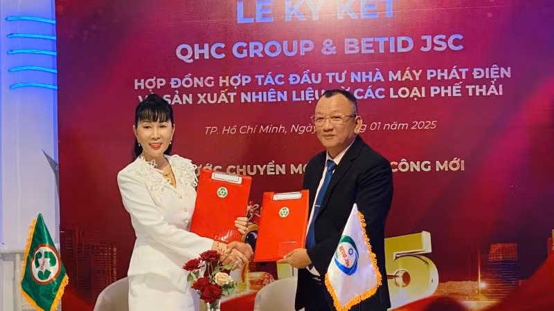 Tập đoàn QHC Global và Công ty cổ phần Đầu tư và Phát triển công nghệ môi trường Bình Phước ký kết hợp đồng hợp tác đầu tư nhà máy phát điện và sản xuất nhiên liệu từ các loại phế thải.