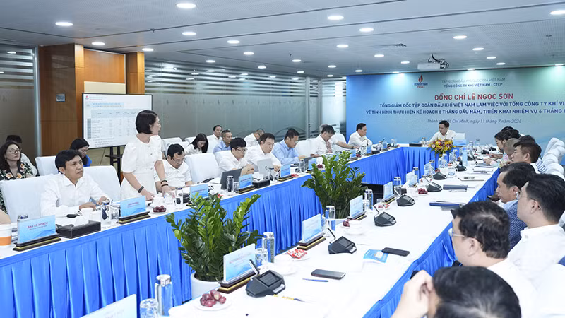 Toàn cảnh buổi làm việc tại PV GAS
