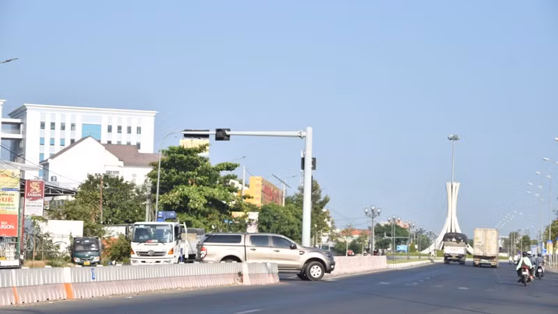 Một đoạn tuyến đường được xây dựng kiểu mẫu về an toàn giao thông.