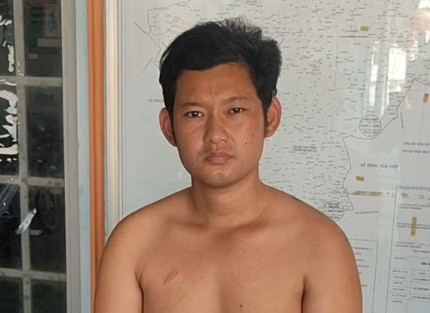 Đối tượng Lê Huỳnh Hải tại cơ quan Công an.