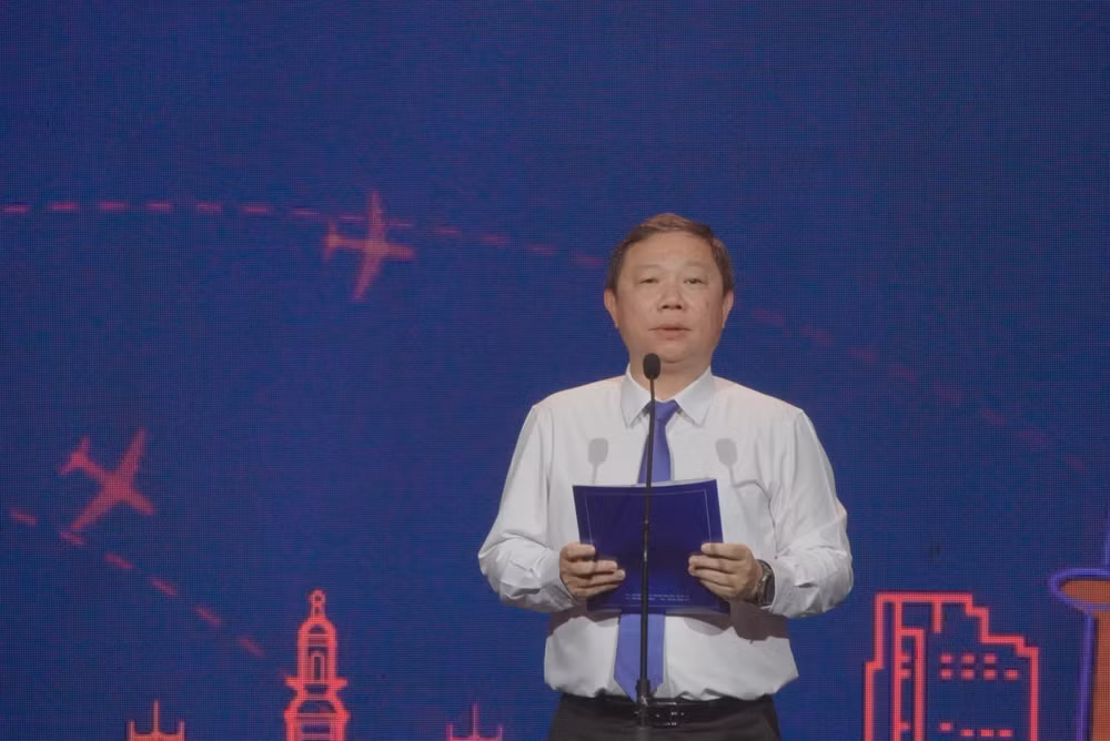 Phó Chủ tịch Ủy ban nhân dân Thành phố Hồ Chí Minh Dương Anh Đức phát biểu khai mạc.