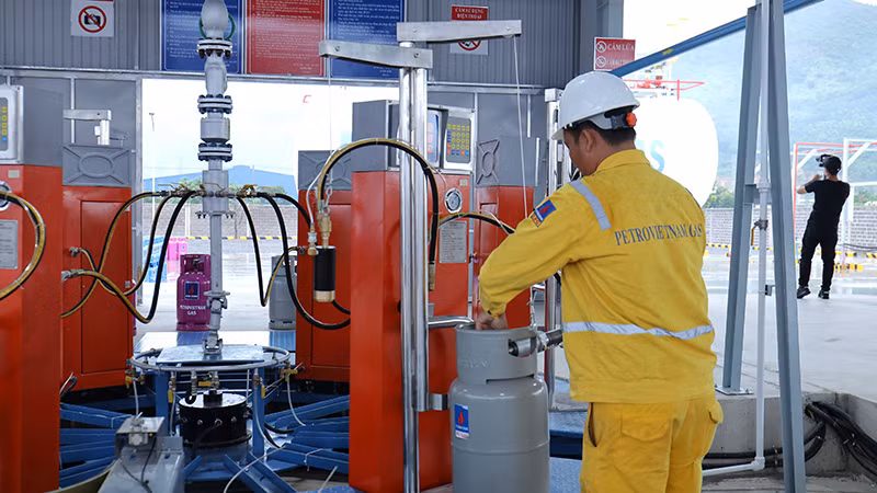 Giá gas bán lẻ giảm giá do giá gas nhập khẩu trong tháng 6/2023 giảm sâu.