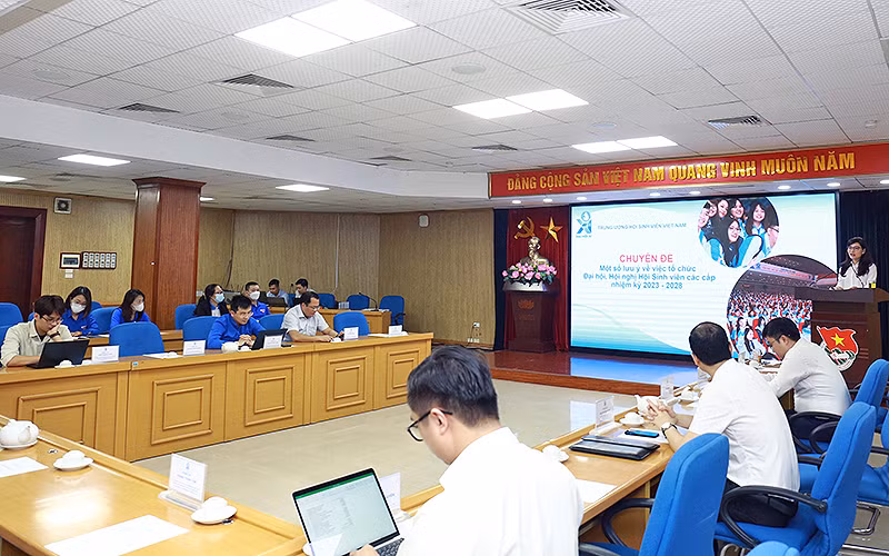 Toàn cảnh hội nghị tại đầu cầu Trung ương Đoàn Thanh niên Cộng sản Hồ Chí Minh.