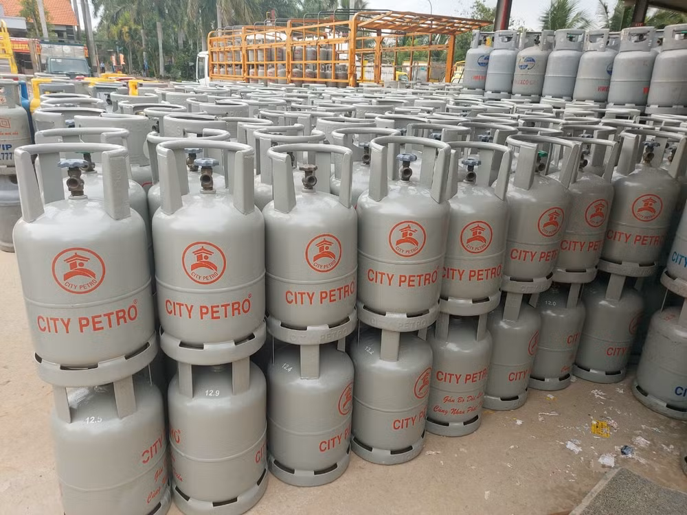 Giá gas bán lẻ tháng 3/2023 bắt đầu giảm sau khi tăng mạnh đầu tháng trước.