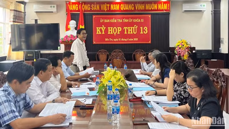 Ủy ban Kiểm Tra Tỉnh ủy tổ chức kỳ họp thứ 13 kỷ luật tổ chức Đảng, đảng viên vi phạm.