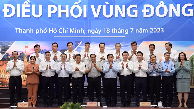 Ra mắt Hội đồng điều phối vùng Đông Nam Bộ. Ra mắt Hội đồng điều phối vùng Đông Nam Bộ.