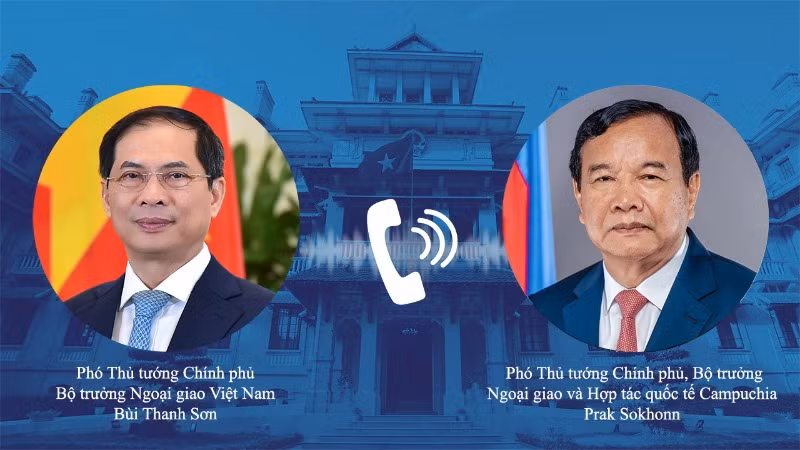 Phó Thủ tướng Chính phủ, Bộ trưởng Ngoại giao Bùi Thanh Sơn điện đàm với Phó Thủ tướng, Bộ trưởng Ngoại giao và Hợp tác quốc tế Campuchia Prak Sokhonn.