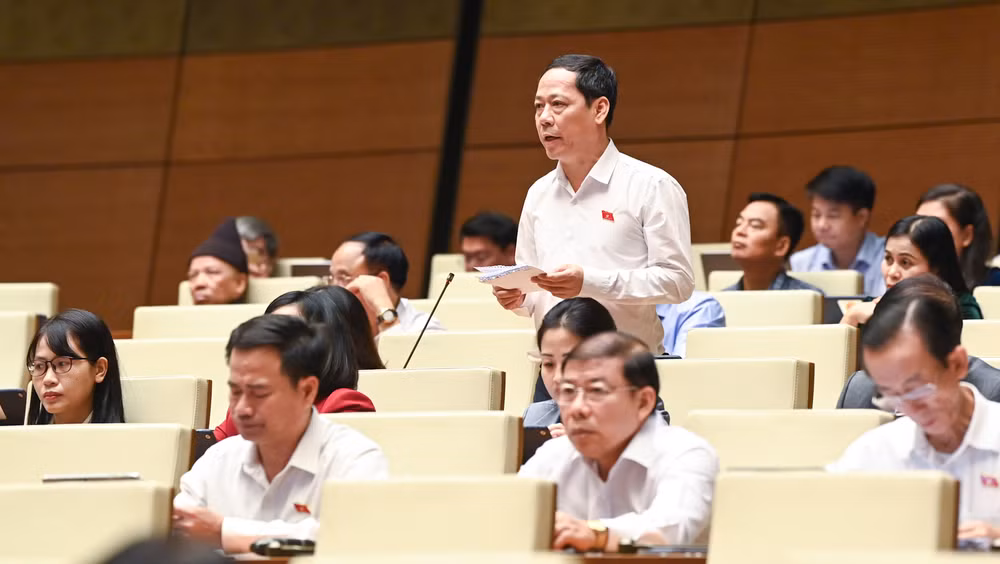 Đại biểu Trần Nhật Minh - Đoàn đại biểu Quốc hội tỉnh Nghệ An. (Ảnh: DUY LINH)