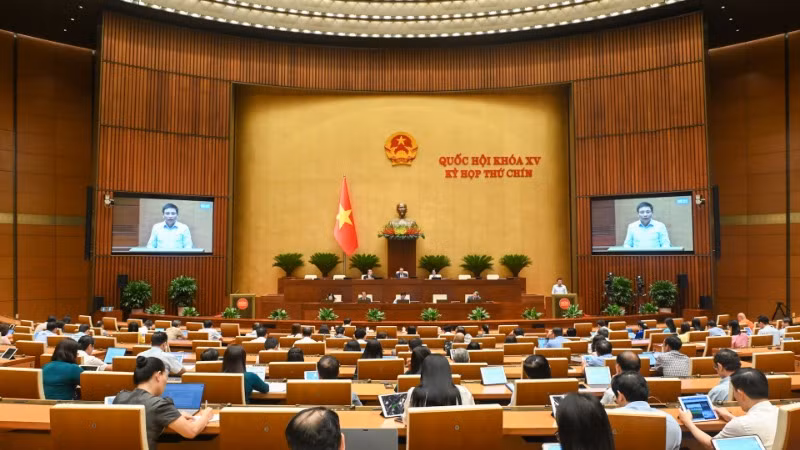 Quang cảnh phiên họp. (Ảnh: BÙI GIANG)