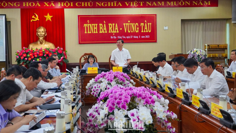Toàn cảnh buổi làm việc với Đoàn Giám sát chuyên đề của Quốc hội.