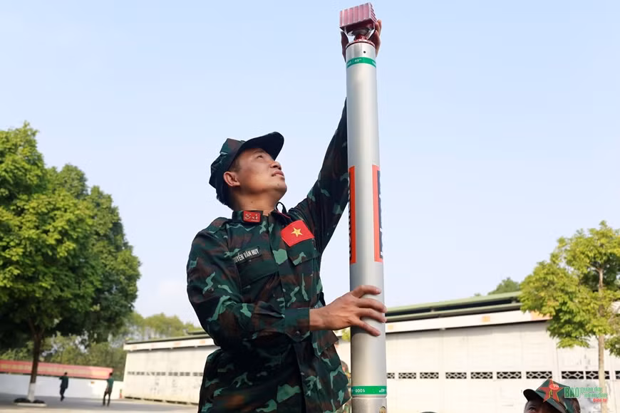 Hệ thống kích thủy lực chuyên dụng.