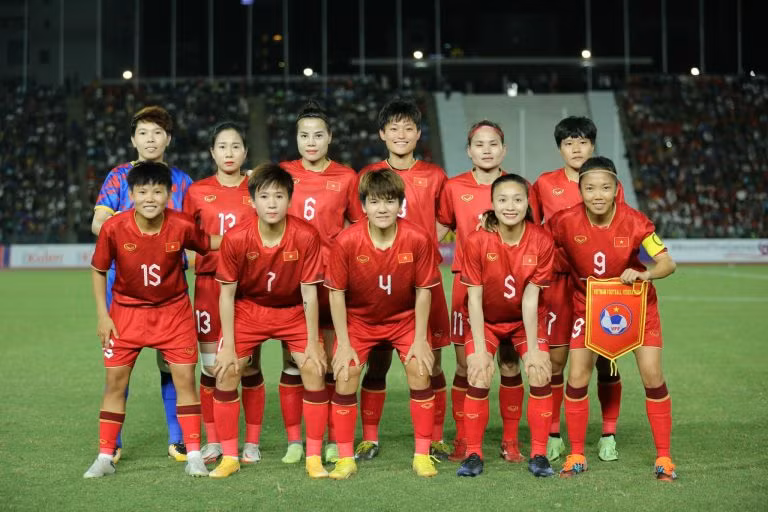 Đội hình xuất phát của đội tuyển Việt Nam trong trận chung kết SEA Games 32. (Ảnh: VFF)