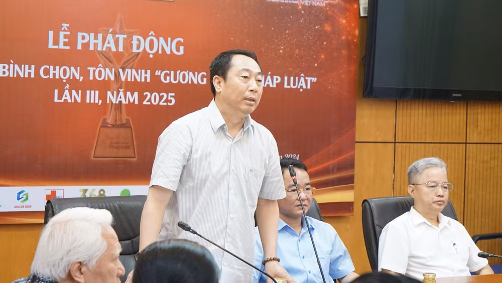 Ông Lê Vệ Quốc, Cục trưởng Cục Phổ biến, giáo dục pháp luật phát biểu. (Ảnh: TRUNG HƯNG)