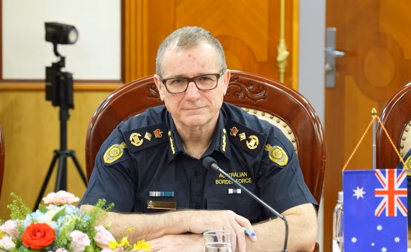 Cao ủy Cơ quan Bảo vệ biên giới Australia, ông Michael Outram tại hội đàm song phương với Tổng cục Hải quan Việt Nam. (Ảnh: TRUNG HƯNG)