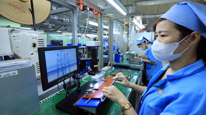 Doanh nghiệp Việt cần đáp ứng các tiêu chuẩn cao để nâng cao sức cạnh tranh. (Ảnh minh họa: TTXVN)