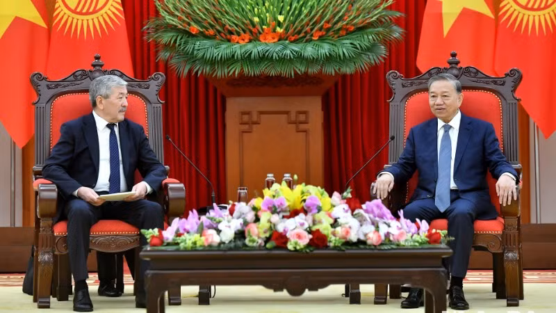 Tổng Bí thư Tô Lâm tiếp Thủ tướng Cộng hòa Kyrgyzstan Adylbek Kasymaliev. (Ảnh: ĐĂNG KHOA) 