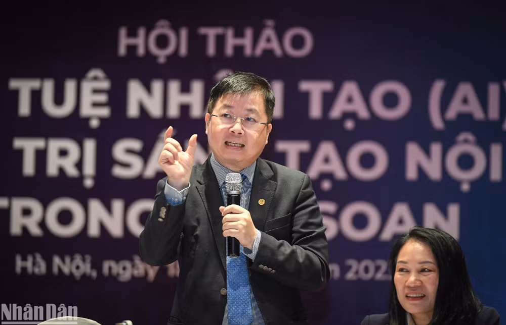 Thứ trưởng Thông tin và Truyền thông Nguyễn Thanh Lâm phát biểu tại hội thảo. (Ảnh: THÀNH ĐẠT)
