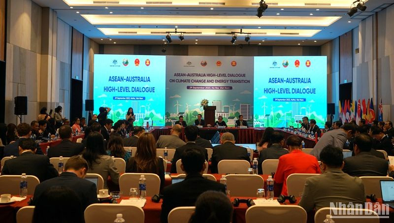 Quang cảnh Đối thoại cao cấp ASEAN-Australia về Biến đổi khí hậu và Chuyển đổi năng lượng. (Ảnh: TRUNG HƯNG)