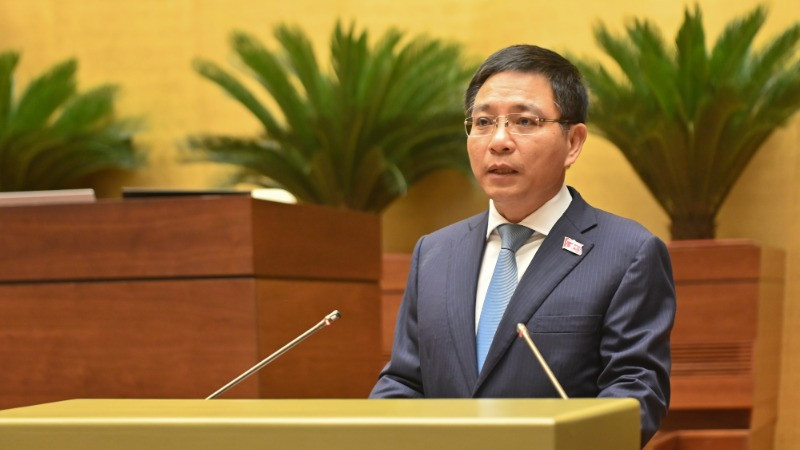 Bộ trưởng Tài chính Nguyễn Văn Thắng trình bày Tờ trình. (Ảnh: BÙI GIANG) Bộ trưởng Tài chính Nguyễn Văn Thắng trình bày Tờ trình. (Ảnh: BÙI GIANG)