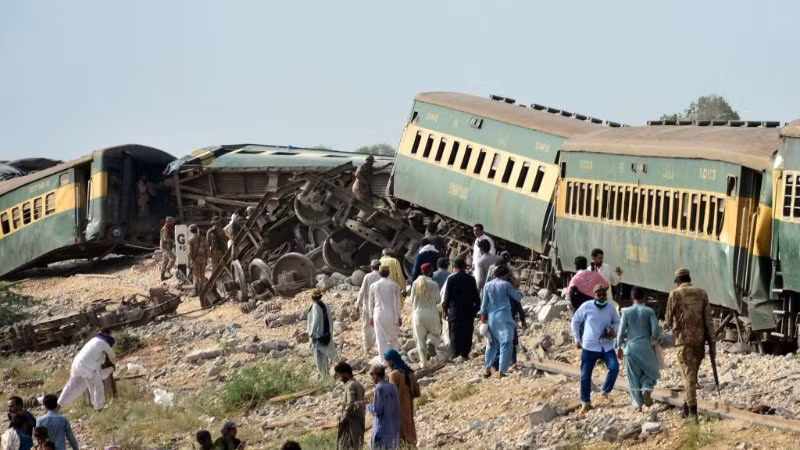 Hiện trường một vụ tai nạn tàu hỏa ở Pakistan, năm 2023. (Ảnh minh họa: Tân Hoa xã) 