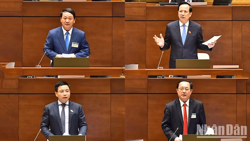 (Từ phải sang) Bộ trưởng Lao động-Thương binh và Xã hội Đào Ngọc Dung; Bộ trưởng, Chủ nhiệm Ủy ban Dân tộc Hầu A Lềnh; Bộ trưởng Khoa học và Công nghệ Huỳnh Thành Đạt và Bộ trưởng Giao thông vận tải Nguyễn Văn Thắng là 4 vị tư lệnh ngành đăng đàn trả lời chất vấn của các đại biểu Quốc hội tại Kỳ họp thứ 5, Quốc hội khóa XV. (Từ phải sang) Bộ trưởng Lao động-Thương binh và Xã hội Đào Ngọc Dung; Bộ trưởng, Chủ nhiệm Ủy ban Dân tộc Hầu A Lềnh; Bộ trưởng Khoa học và Công nghệ Huỳnh Thành Đạt và Bộ trưởng Giao thông vận tải Nguyễn Văn Thắng là 4 vị tư lệnh ngành đăng đàn trả lời chất vấn của các đại biểu Quốc hội tại Kỳ họp thứ 5, Quốc hội khóa XV.