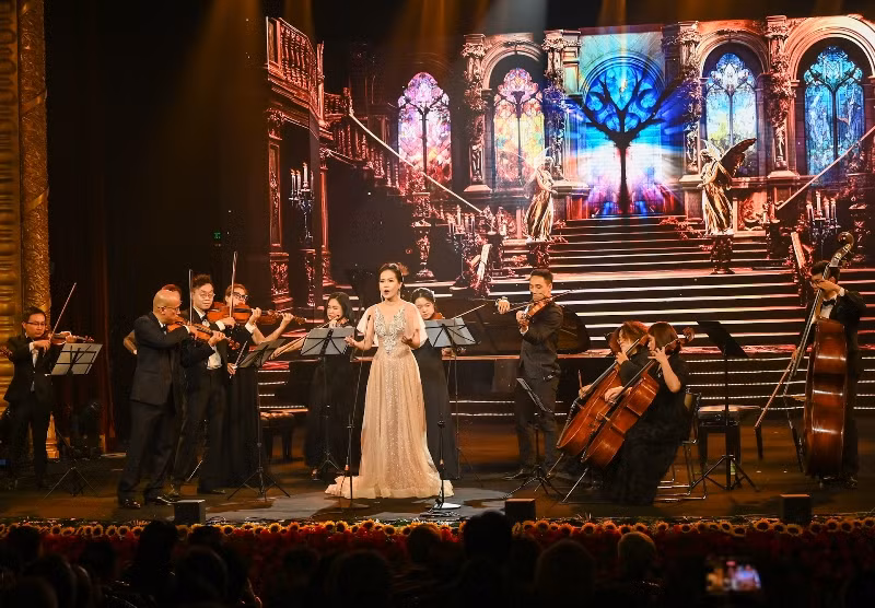 Tiết mục biểu diễn nghệ thuật tại lễ kỷ niệm. (Ảnh: DUY LINH) Tiết mục biểu diễn nghệ thuật tại lễ kỷ niệm. (Ảnh: DUY LINH)