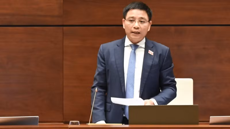 Bộ trưởng Tài chính Nguyễn Văn Thắng phát biểu giải trình, làm rõ các vấn đề đại biểu Quốc hội nêu. (Ảnh: BÙI GIANG)