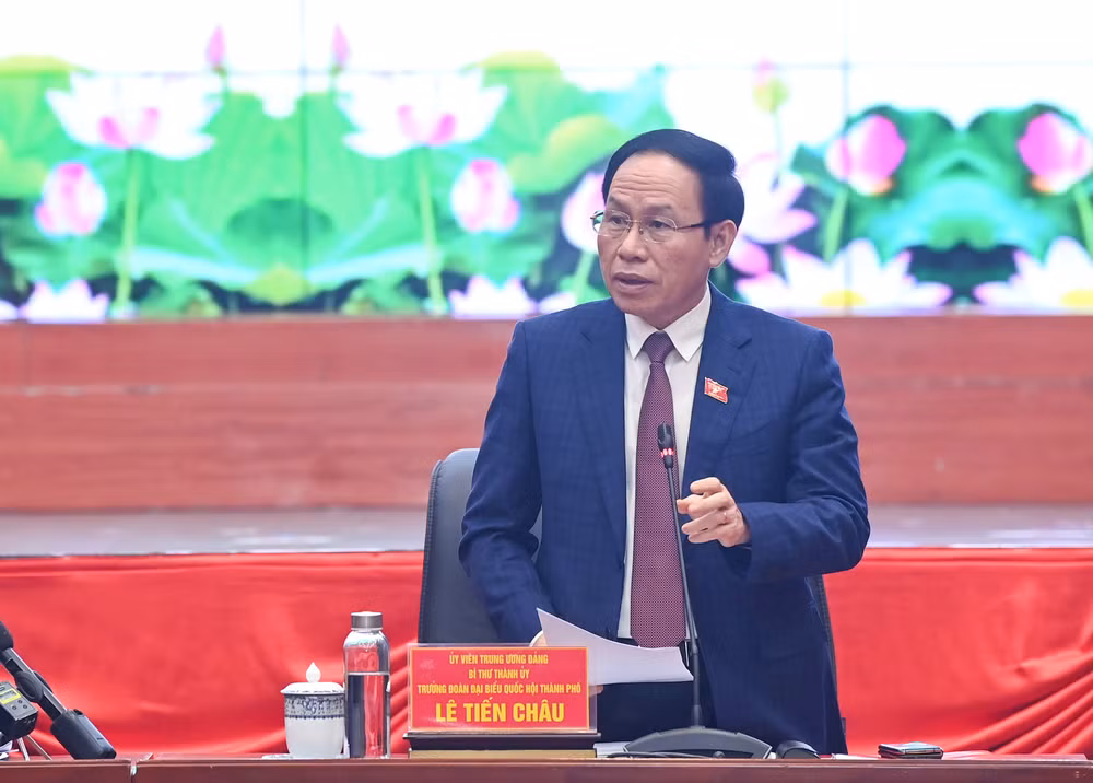 Bí thư Thành ủy Hải Phòng Lê Tiến Châu phát biểu tại buổi làm việc. (Ảnh: DUY LINH)