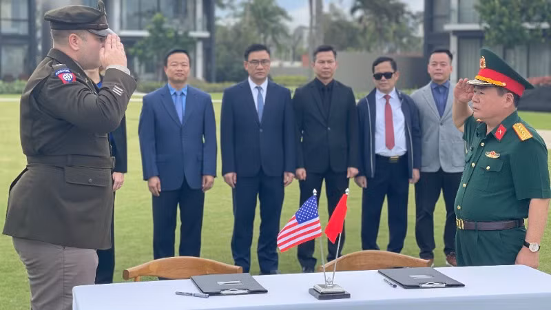 Lễ trao trả hài cốt quân nhân Hoa Kỳ mất tích trong chiến tranh ở Việt Nam (MIA) lần thứ 168. 