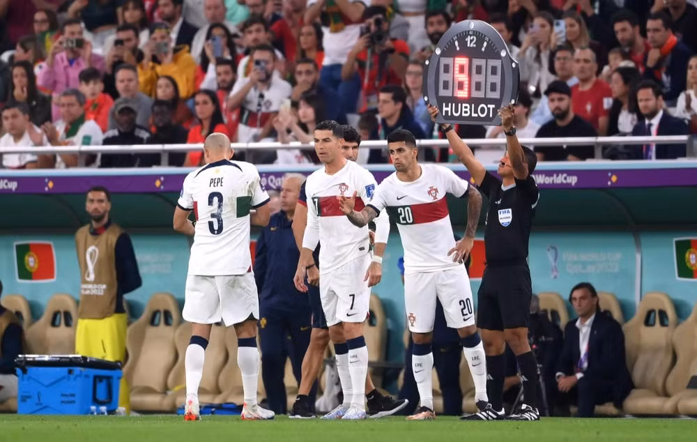 Ronaldo vào sân từ băng ghế dự bị. (Ảnh: FIFA)