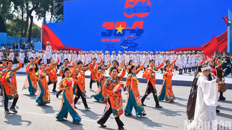 Văn hóa-thể thao đóng vai trò ngày càng lớn trong nền kinh tế tri thức và phát triển con người bền vững. (Ảnh minh họa: DUY LINH) 