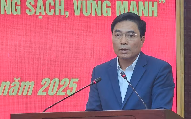 Bí thư Tỉnh ủy Thanh Hóa phát biểu tại hội nghị.