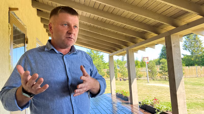 Ông Evgeny Prokofiev, Giám đốc trang trại “Đà điểu Izborsk”. (Ảnh: THANH THỂ)