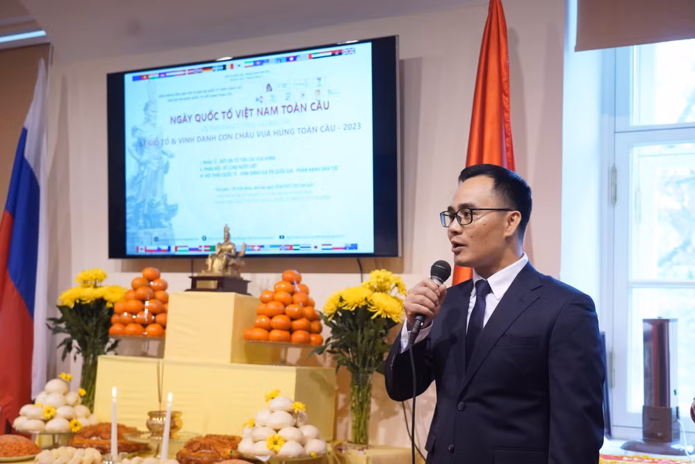 Ông Lê Văn Tuấn phát biểu ý kiến. (Ảnh: THANH THỂ)