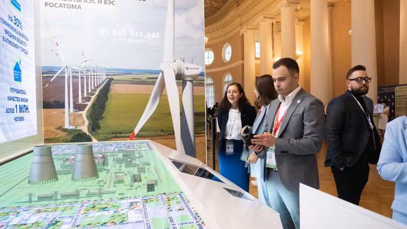 Đại hội Sinh thái quốc tế Nevsky lần thứ 10 thảo luận nhiều vấn đề quan trọng. (Ảnh: THANH THỂ)