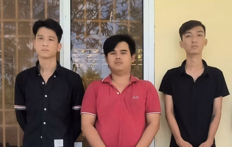 3 trong 9 bị can đã bị khởi tố và bắt tạm giam về tội mua bán người.