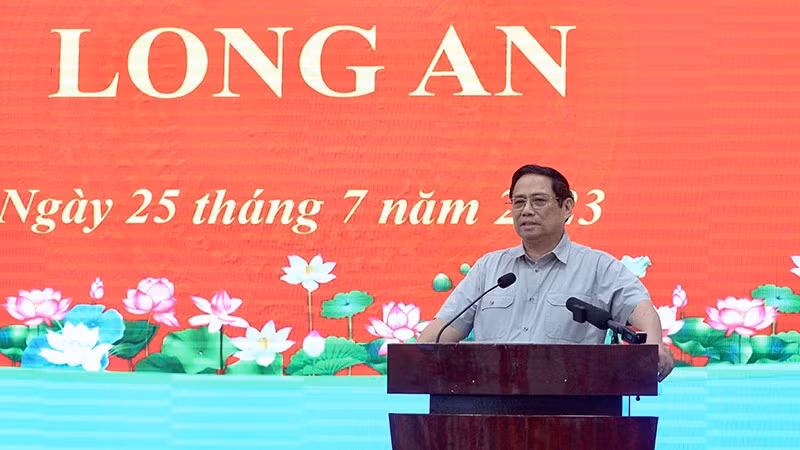 Thủ tướng Phạm Minh Chính phát biểu tại buổi làm việc với Ban Thường vụ Tỉnh ủy Long An.