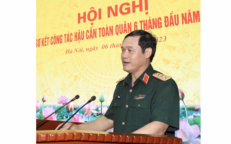 Thượng tướng Vũ Hải Sản phát biểu tại hội nghị.