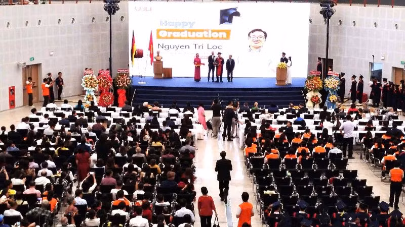 Toàn cảnh Lễ tốt nghiệp và Lễ khai giảng năm học 2024-2025 tại Trường đại học Việt Đức.