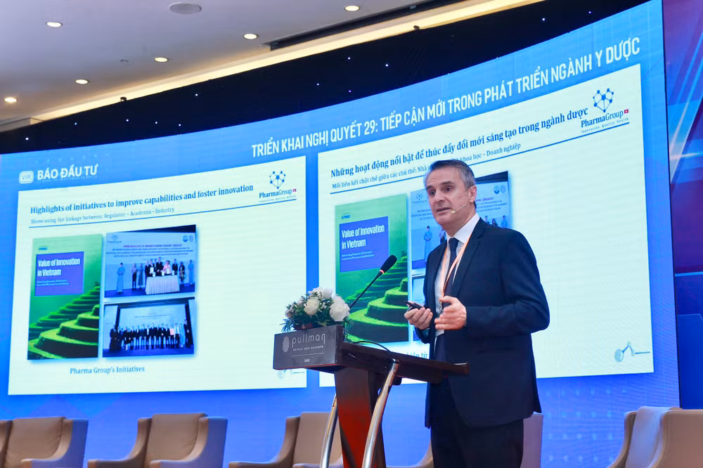 Chủ tịch Pharma Group Emin Turan phát biểu tại hội thảo