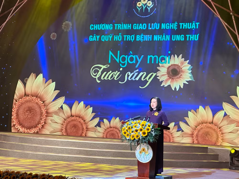 Bộ trưởng Y tế Đào Hồng Lan phát biểu tại chương trình.